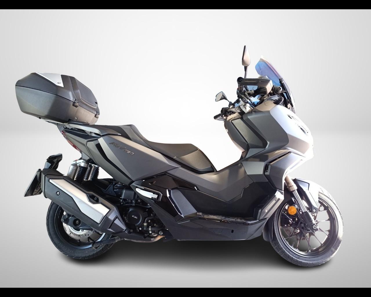 Honda ADV 350 - Honda ADV 350 (2022 —> 2023)