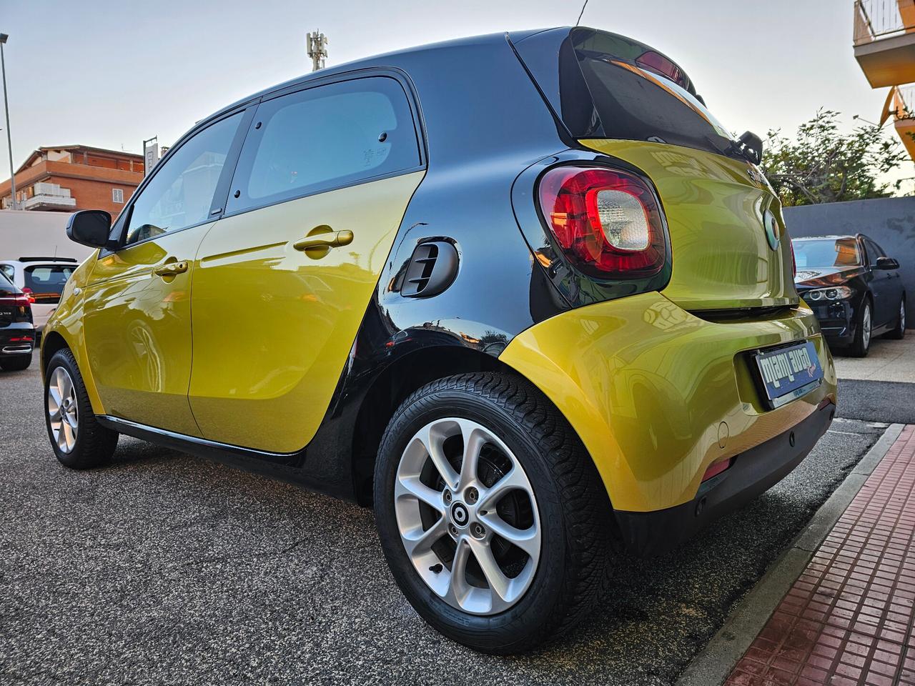 Smart ForFour 90 0.9 Turbo twinamic Passion TAGL UFF LED SENSORI