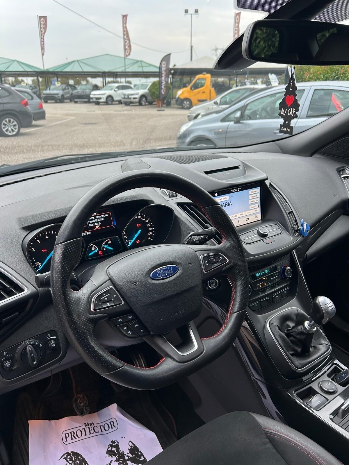 Ford Kuga 1.5 EcoBoost 120 CV S&S 2WD ST-Line