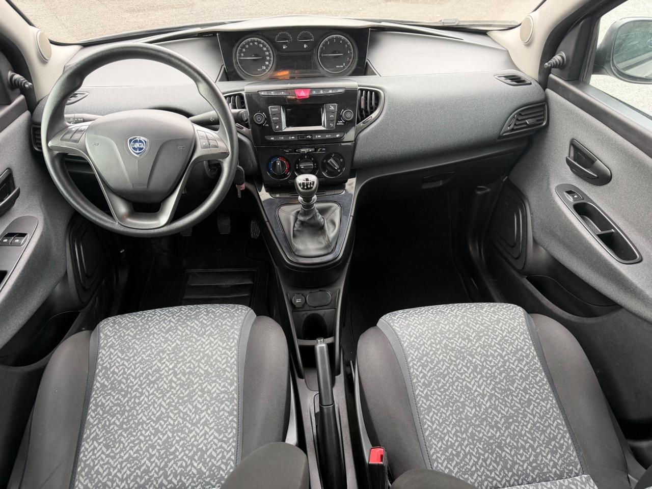 Lancia Ypsilon 1.0 FireFly 5 porte S&S Hybrid