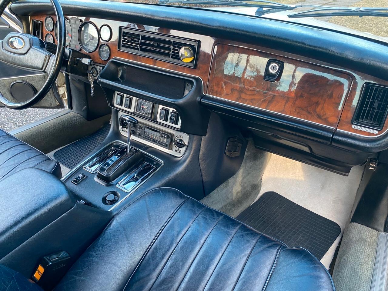 Daimler Double Six 5.3