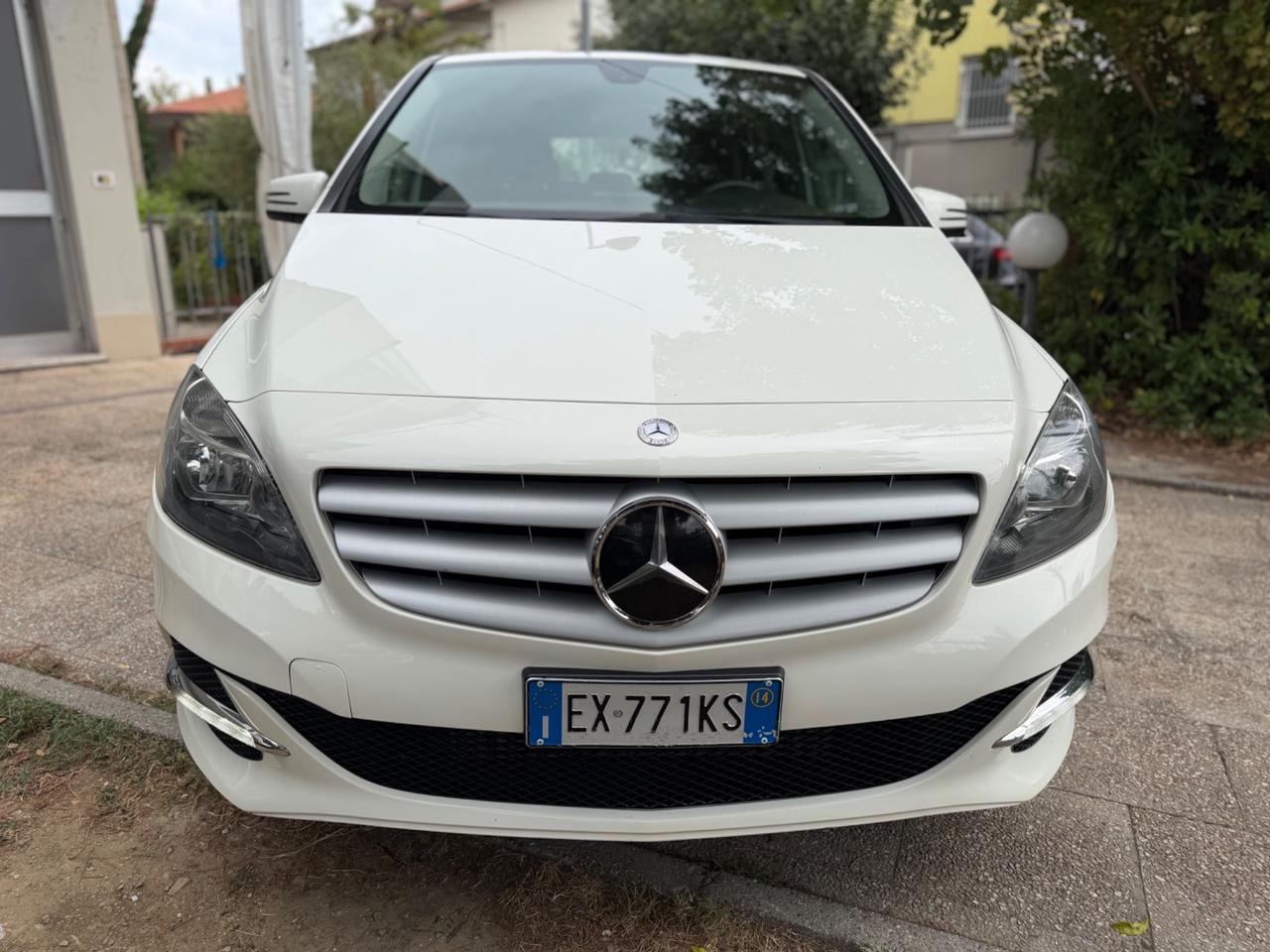 Mercedes-benz B 200 NGD Executive Gancio Traino