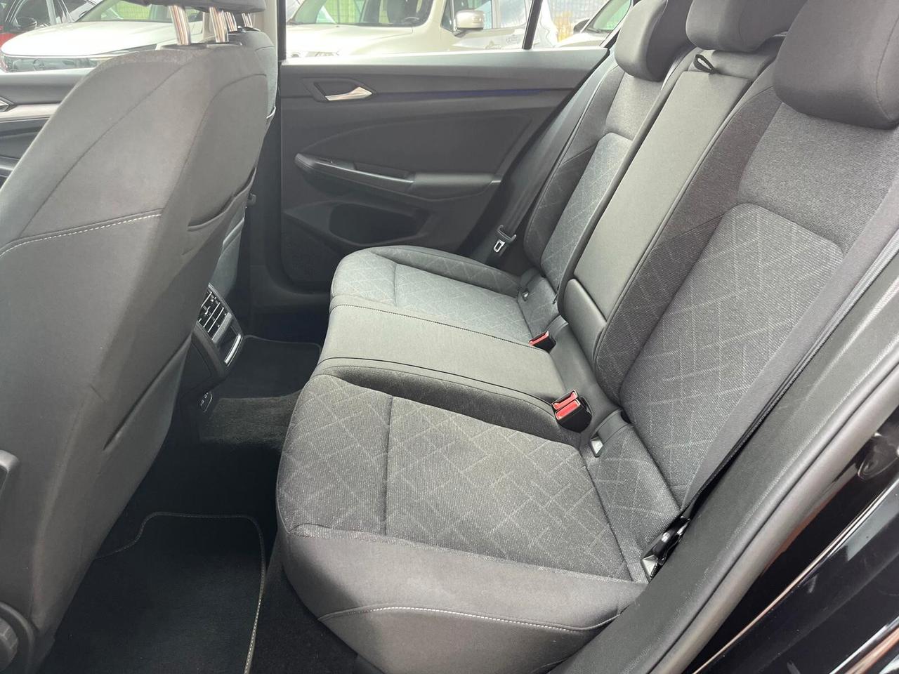 Volkswagen Golf 1.0 eTSI EVO DSG Life