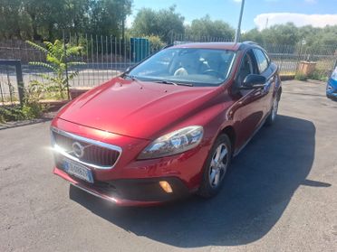 Volvo V40 Cross Country D2 Summum