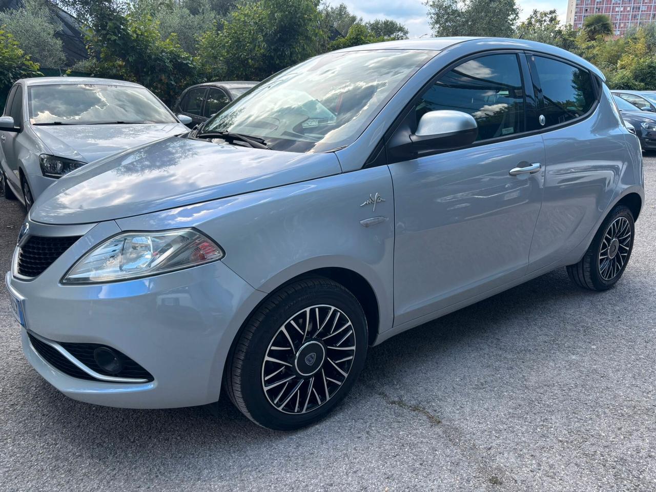 Lancia Ypsilon 1.2 69 CV 5 porte GPL Ecochic Mya OK Neopatentati