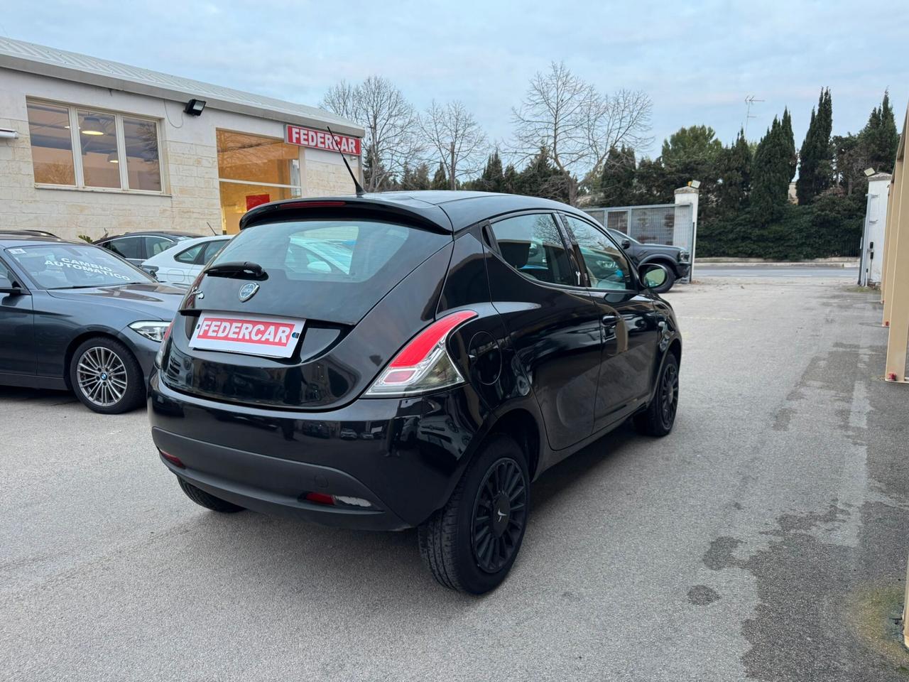 Lancia Ypsilon 0.9 TwinAir 85 CV 5 porte Metano Ecochic Gold