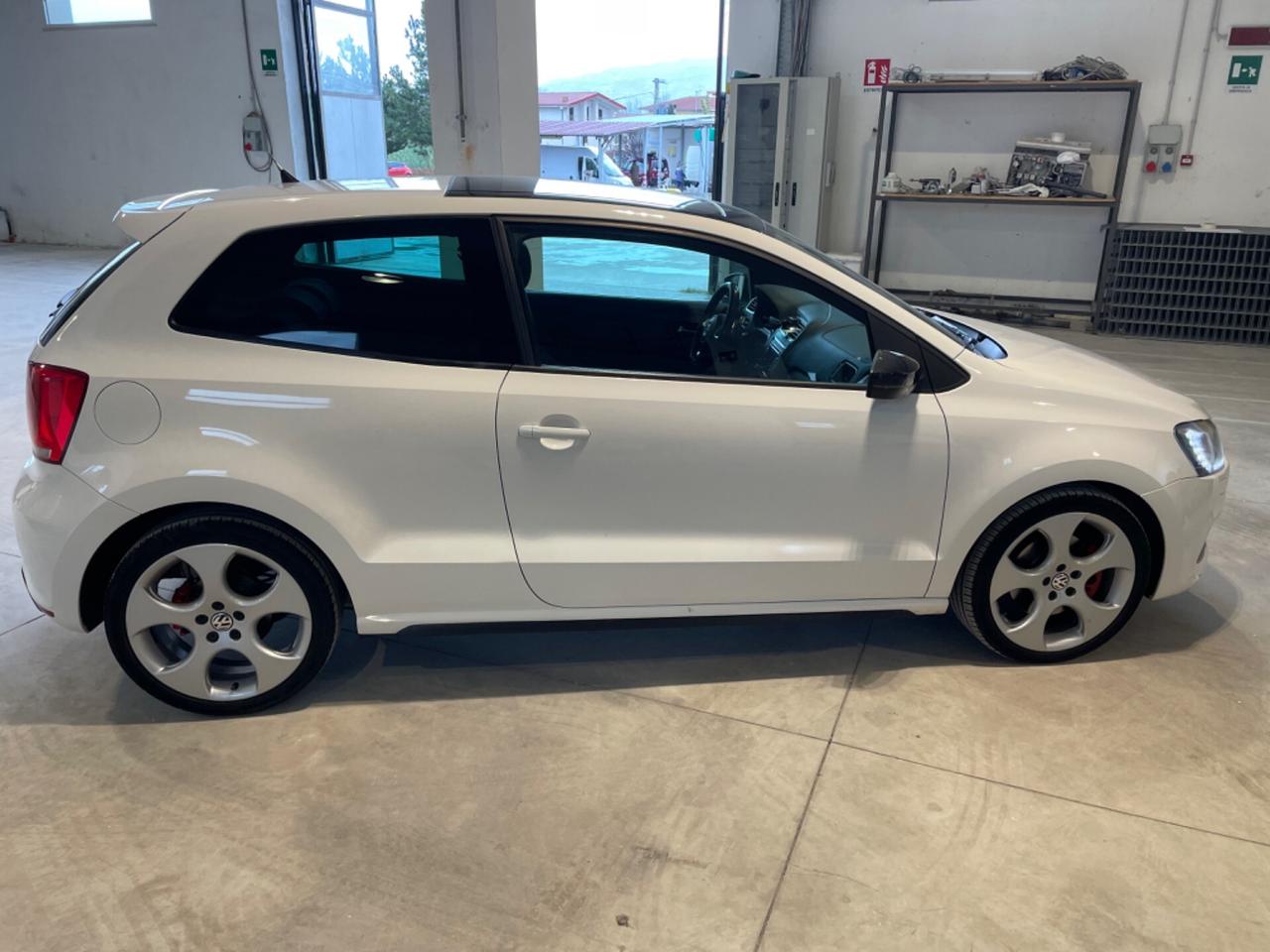 Volkswagen Polo 1.4 TSI DSG 3 porte GTI