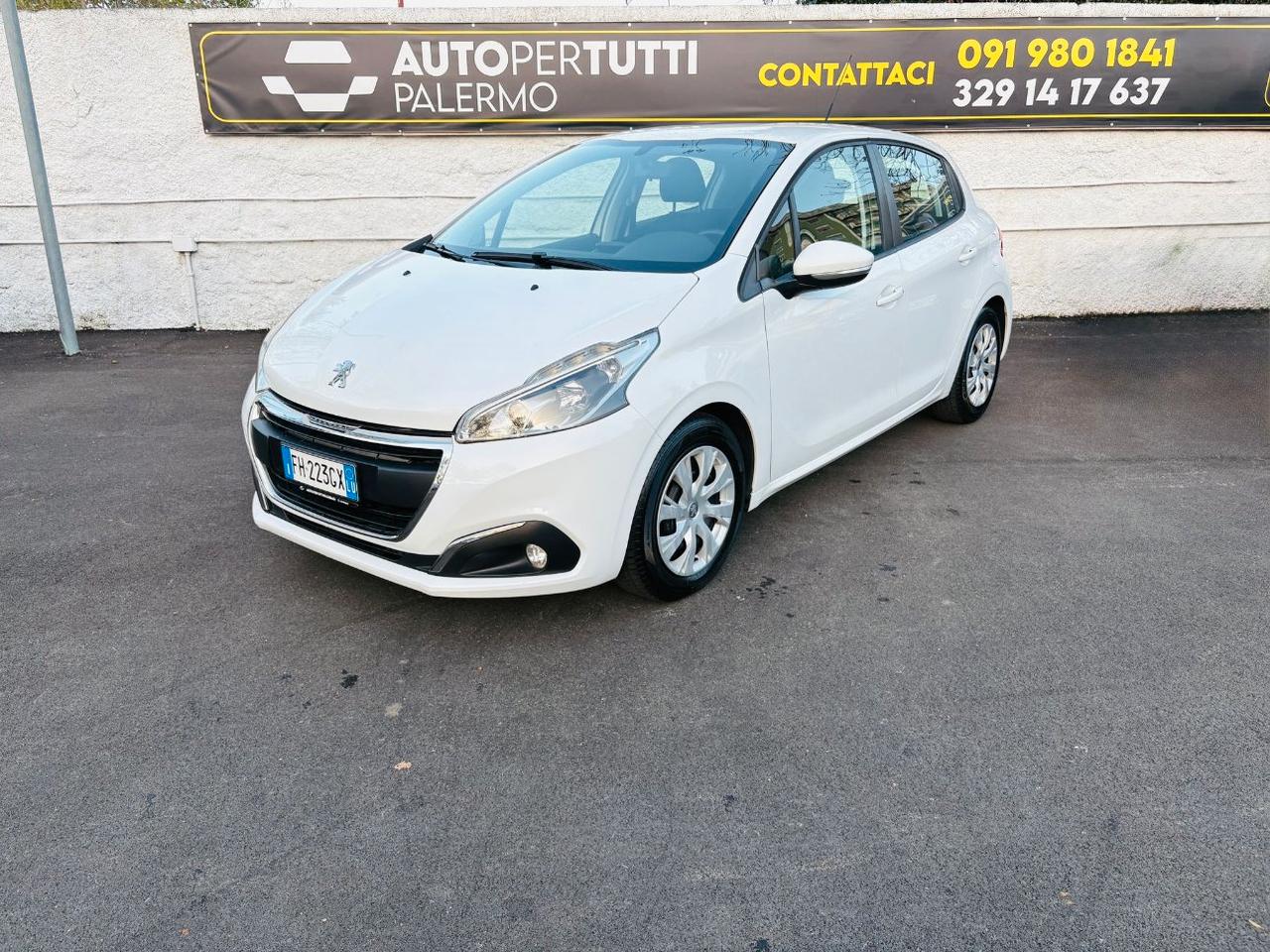 Peugeot 208 5 Porte 208 5p 1.2 puretech Active 82cv