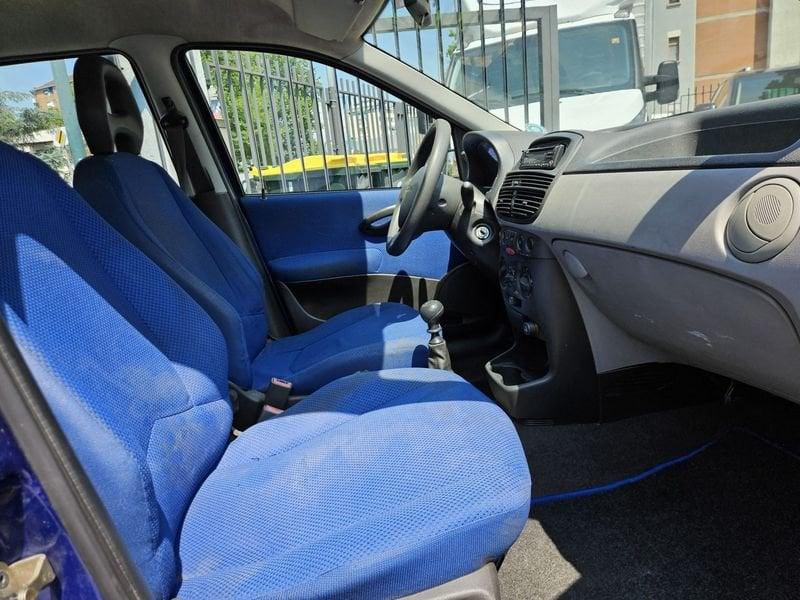 FIAT Punto 1.2 CAT 5P ELX