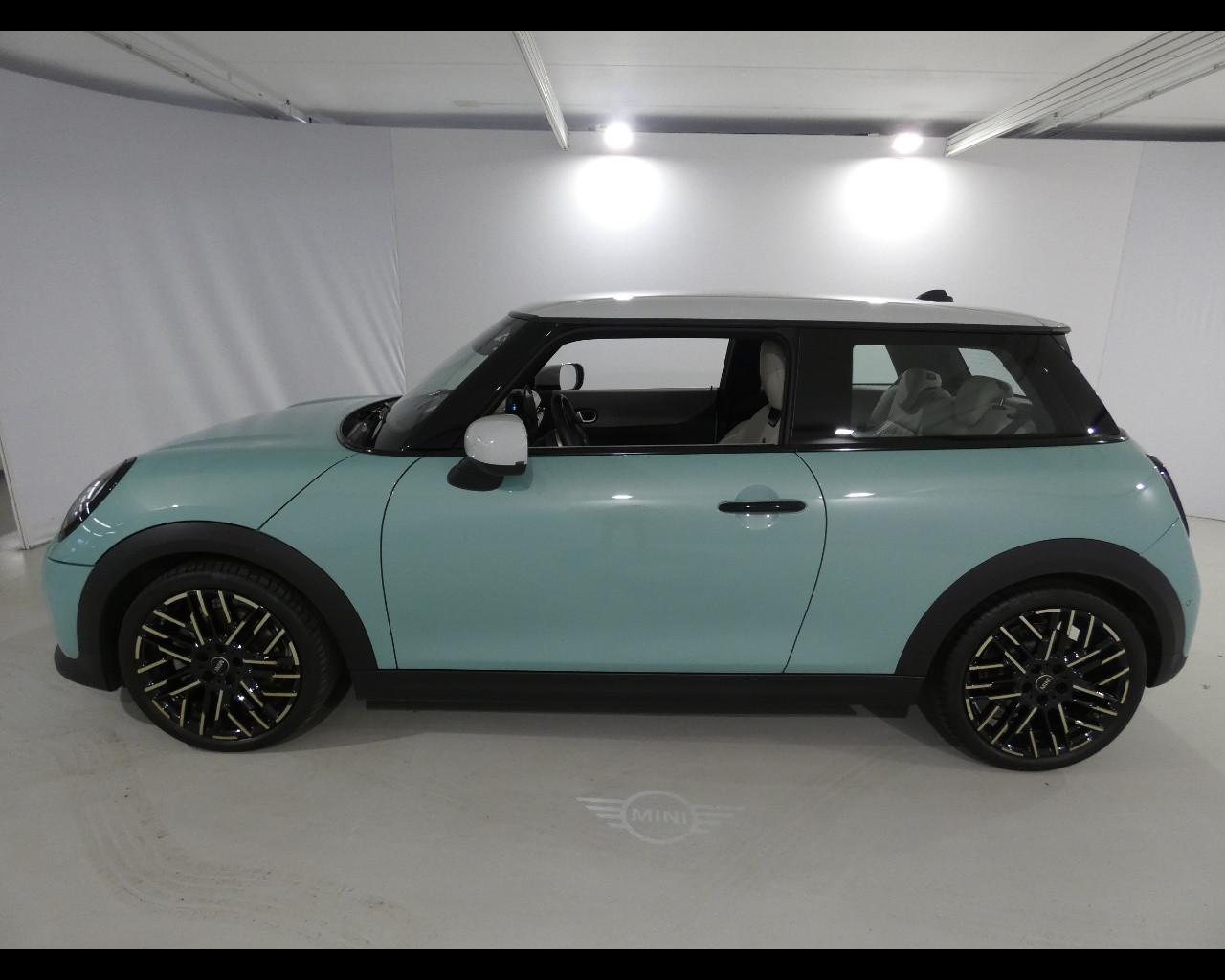 MINI Mini 5ª serie (F66) - Mini Cooper C Favoured