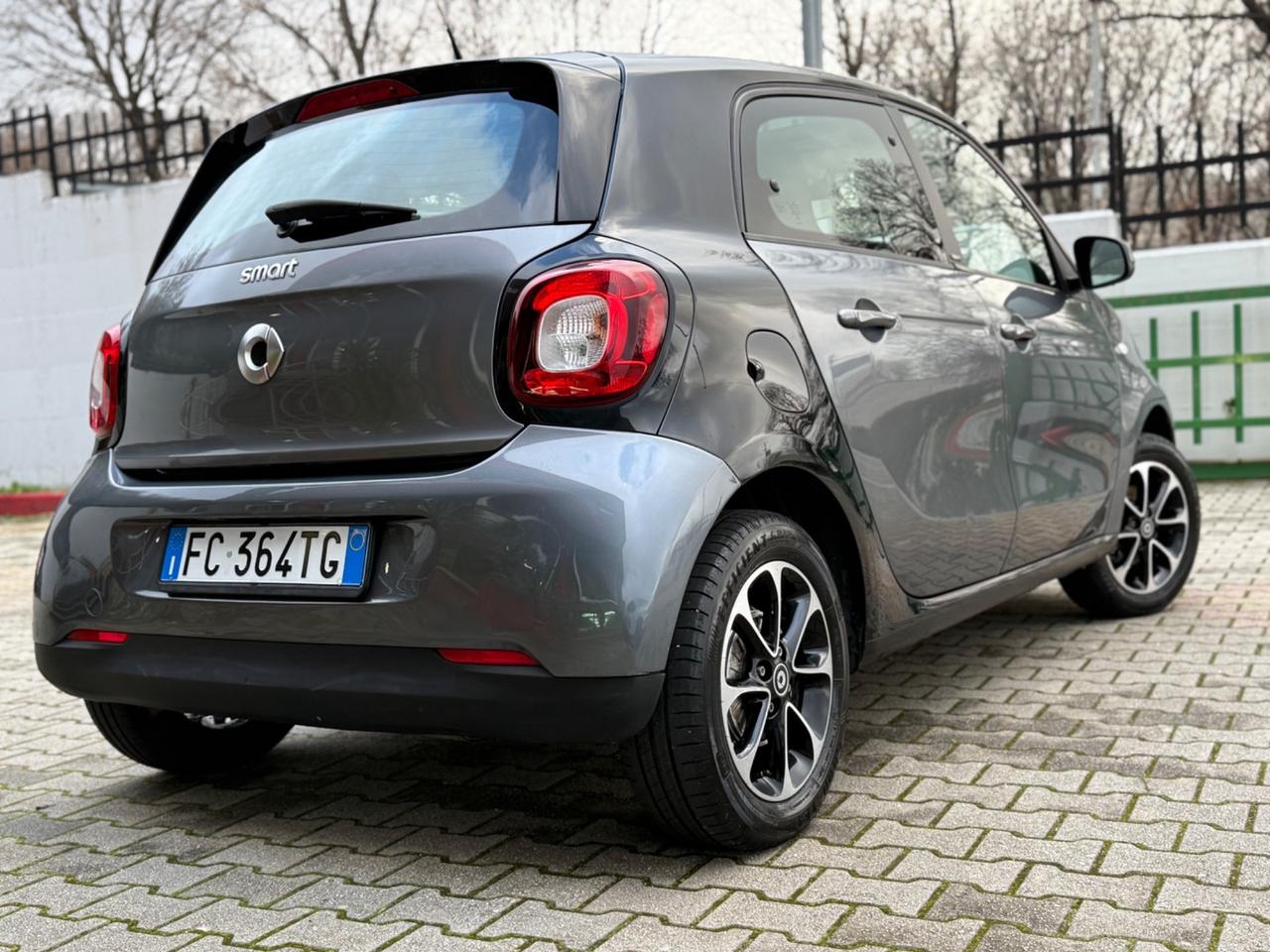 Smart ForFour 70 1.0 Youngster