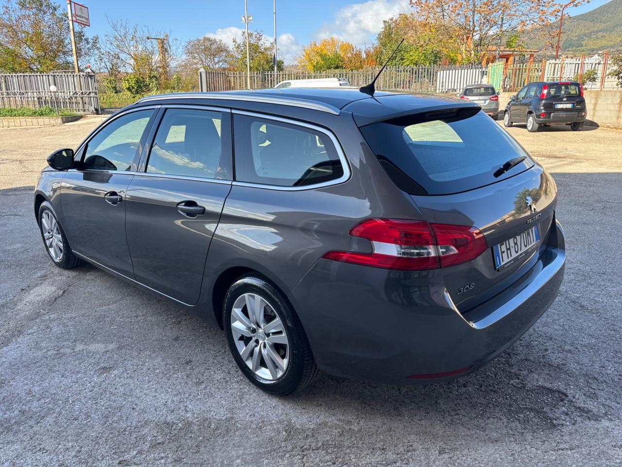 Peugeot 308 BlueHDi 120 S&S EAT6 SW Allure