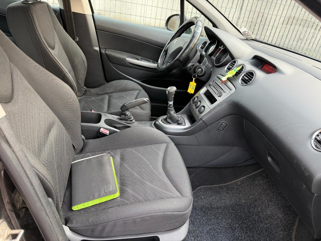 Peugeot 308 1.6 HDi 90CV FAP 5p. Premium