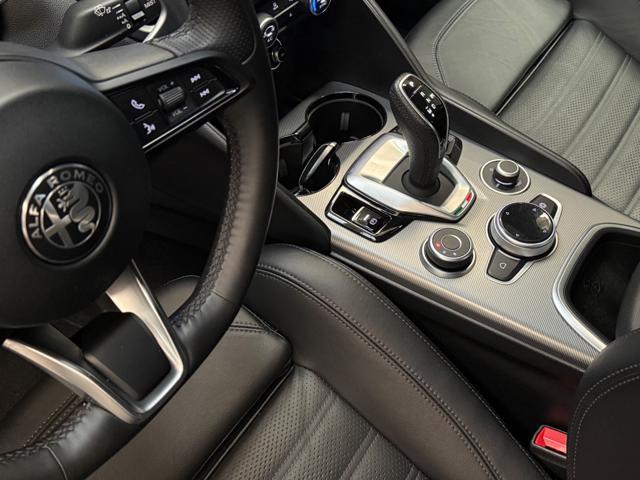 ALFA ROMEO Giulia 2.0 Turbo 280 CV AT8 AWD Q4 Veloce