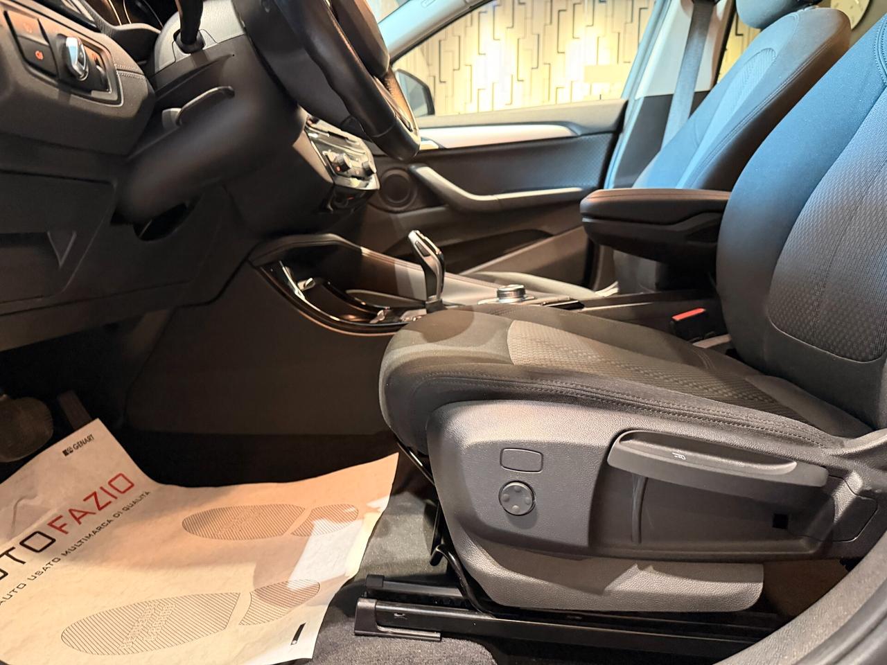 Bmw X2 sDrive18d Business-X