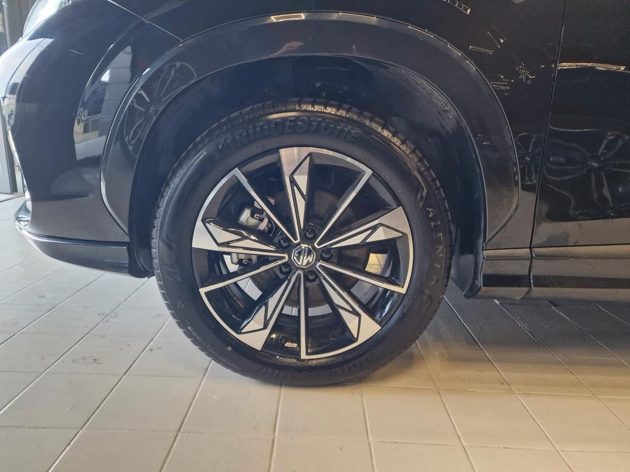 MG HS (2022-2025) HS 1.5T-GDI AT Luxury