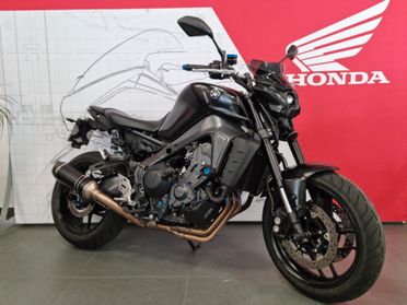 Yamaha MT-09 - 21.000 KM - 2023