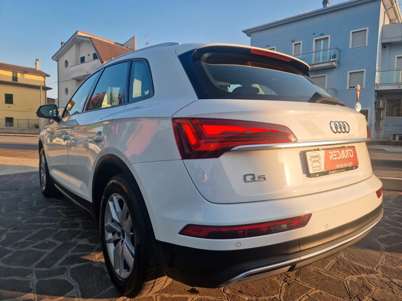 Audi Q5 35 TDI S tronic Business