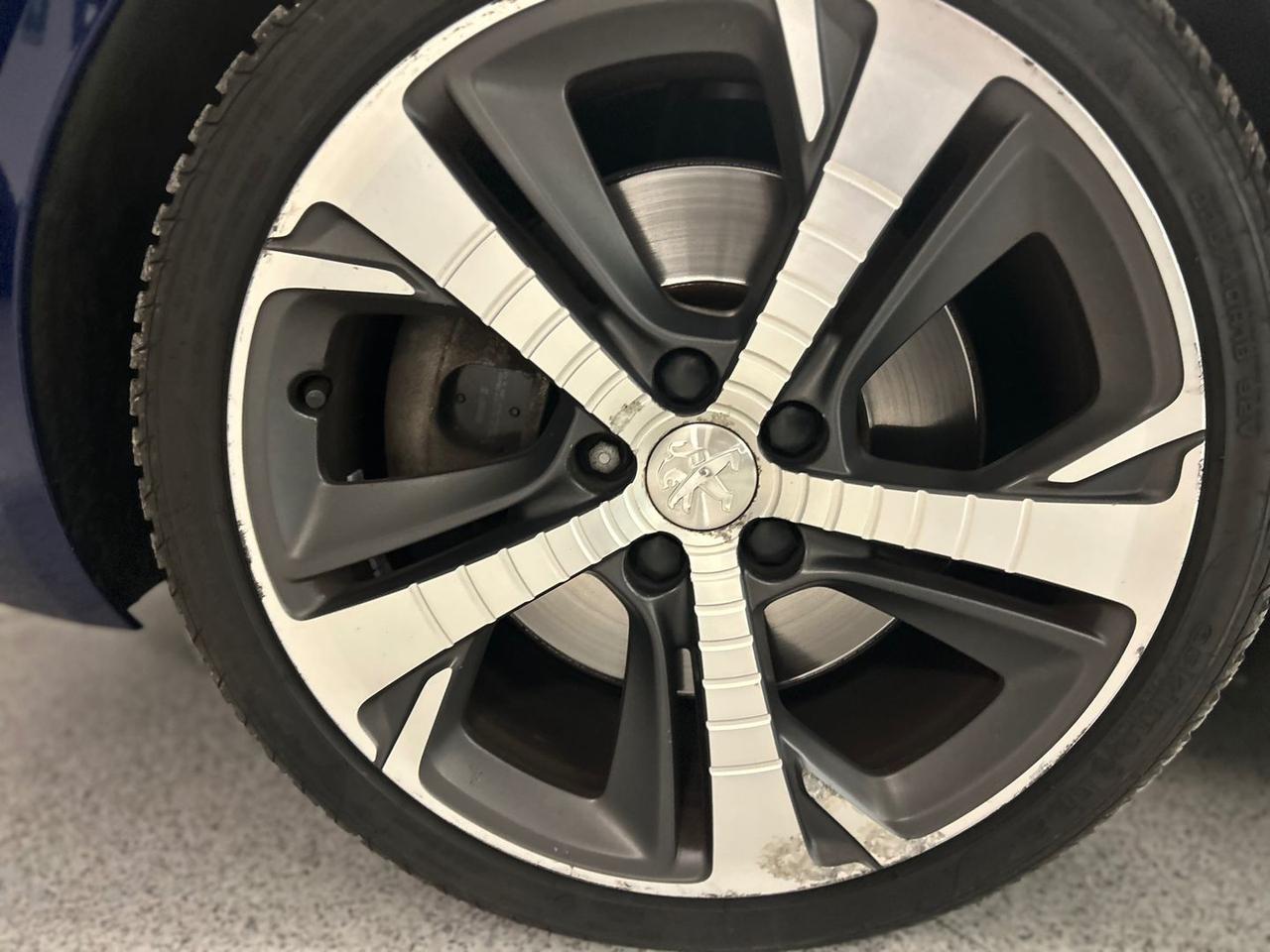 Peugeot 308 GT 2.0 Blue HDI 180 #8731