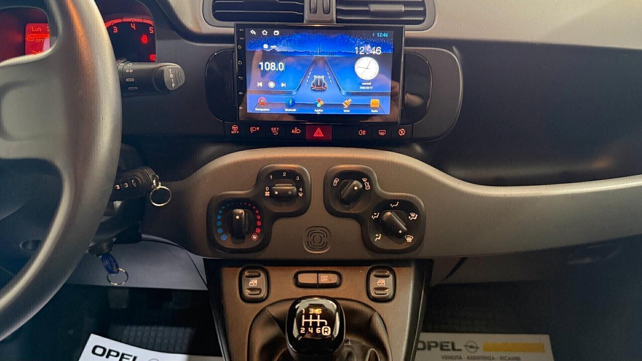 Fiat Panda 1.0 FireFly S&S Hybrid City Life TOUCH + BLUETHOOT + BLOCK SHAFT