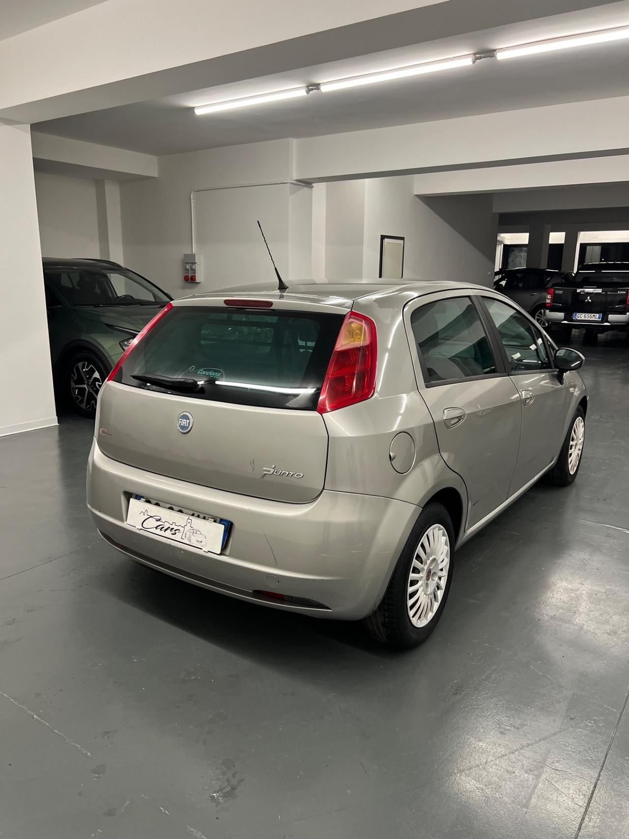 Fiat Grande Punto 1.3MJT 90 5p.Van Dynam. 4pt