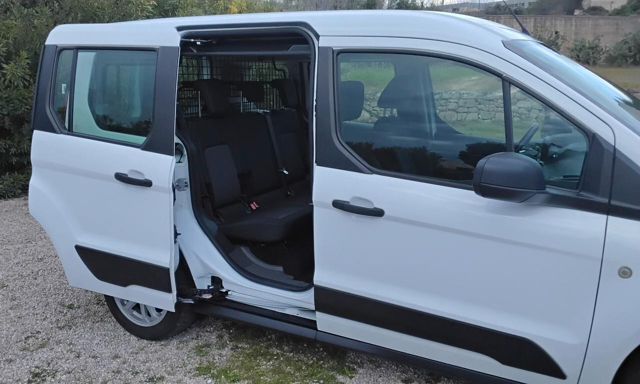 Ford Tourneo Connect Tourneo Connect 1.5 TDCi 120 CV Powershift Titanium