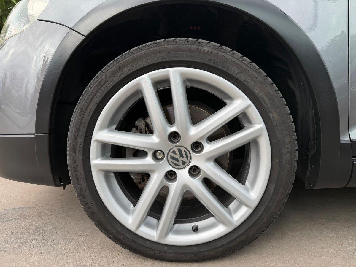 VOLKSWAGEN - Golf Plus