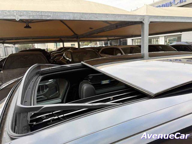 LAND ROVER Range Rover Velar mhev R-Dynamic TETTO APRIBILE TELECAM 360 IVA ESP.