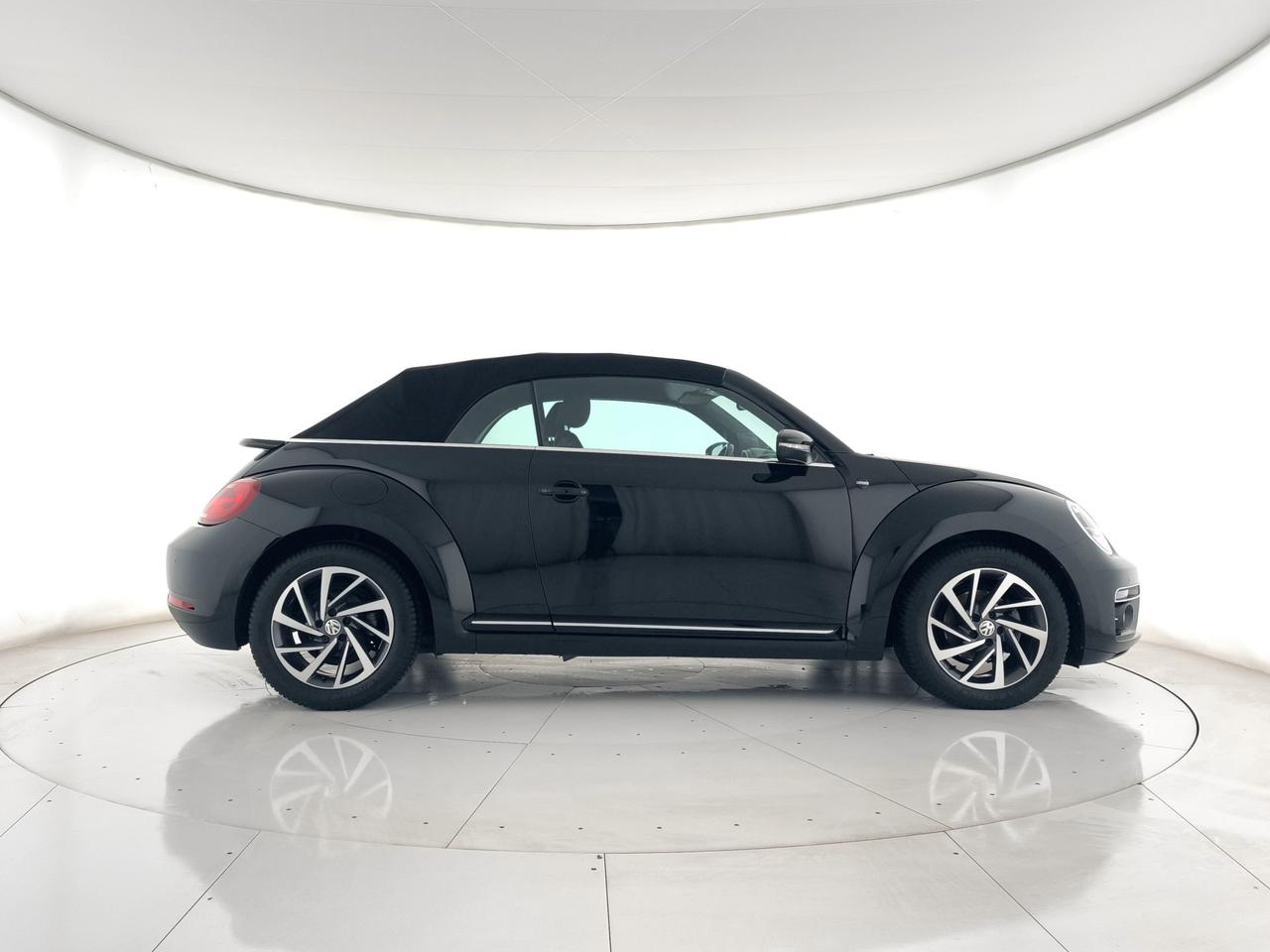 VOLKSWAGEN Maggiolino Cabrio 1.2 tsi Design 105cv DSG+APP CONNECT+C17"