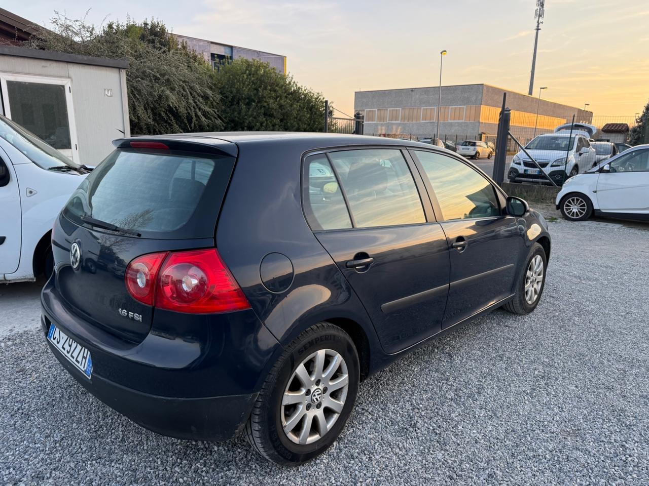 Volkswagen Golf 1.6 16V FSI 5p. Sportline