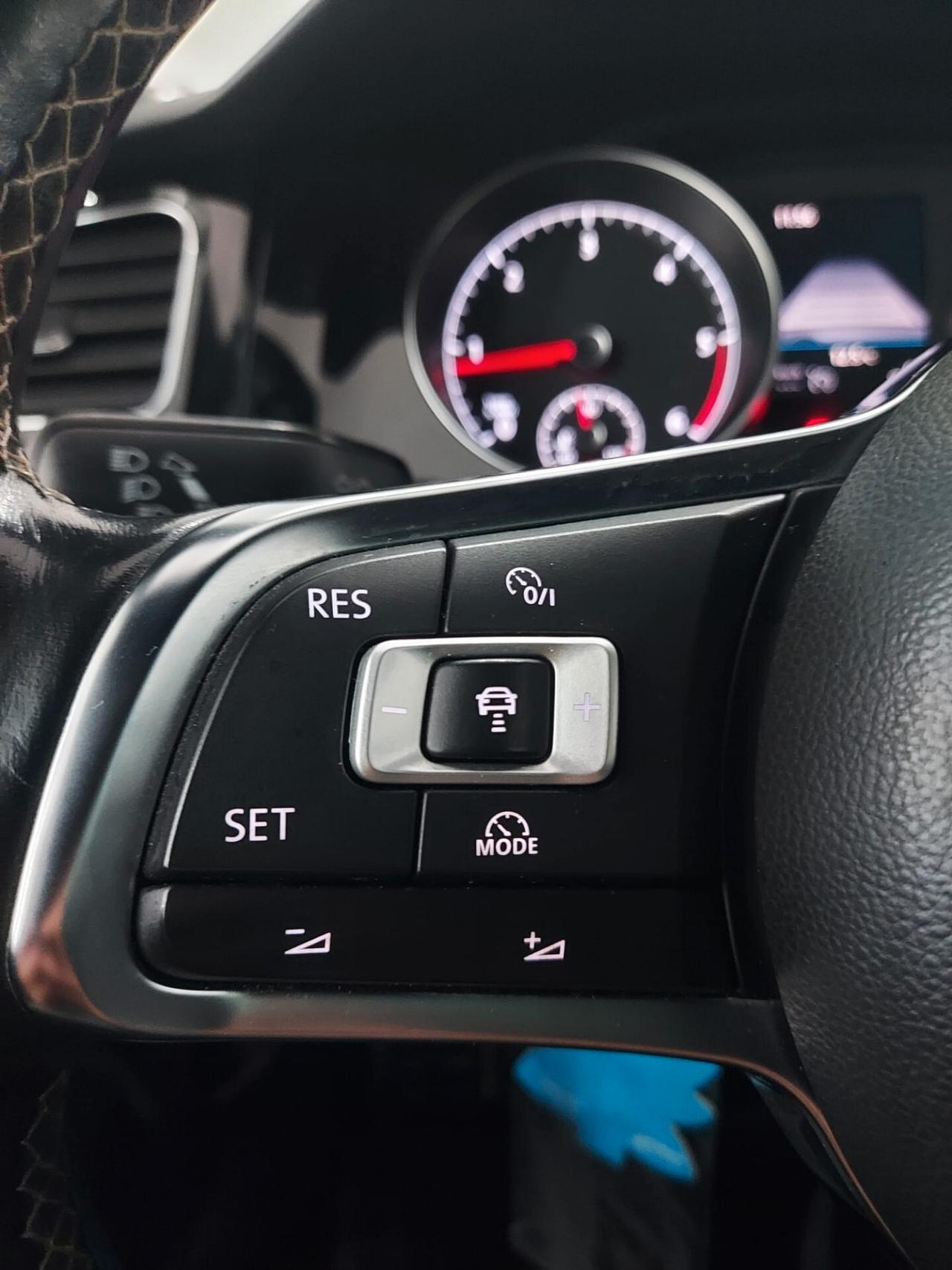 Volkswagen Golf 1.6 TDI 115 CV 5p. R-LINE 2018