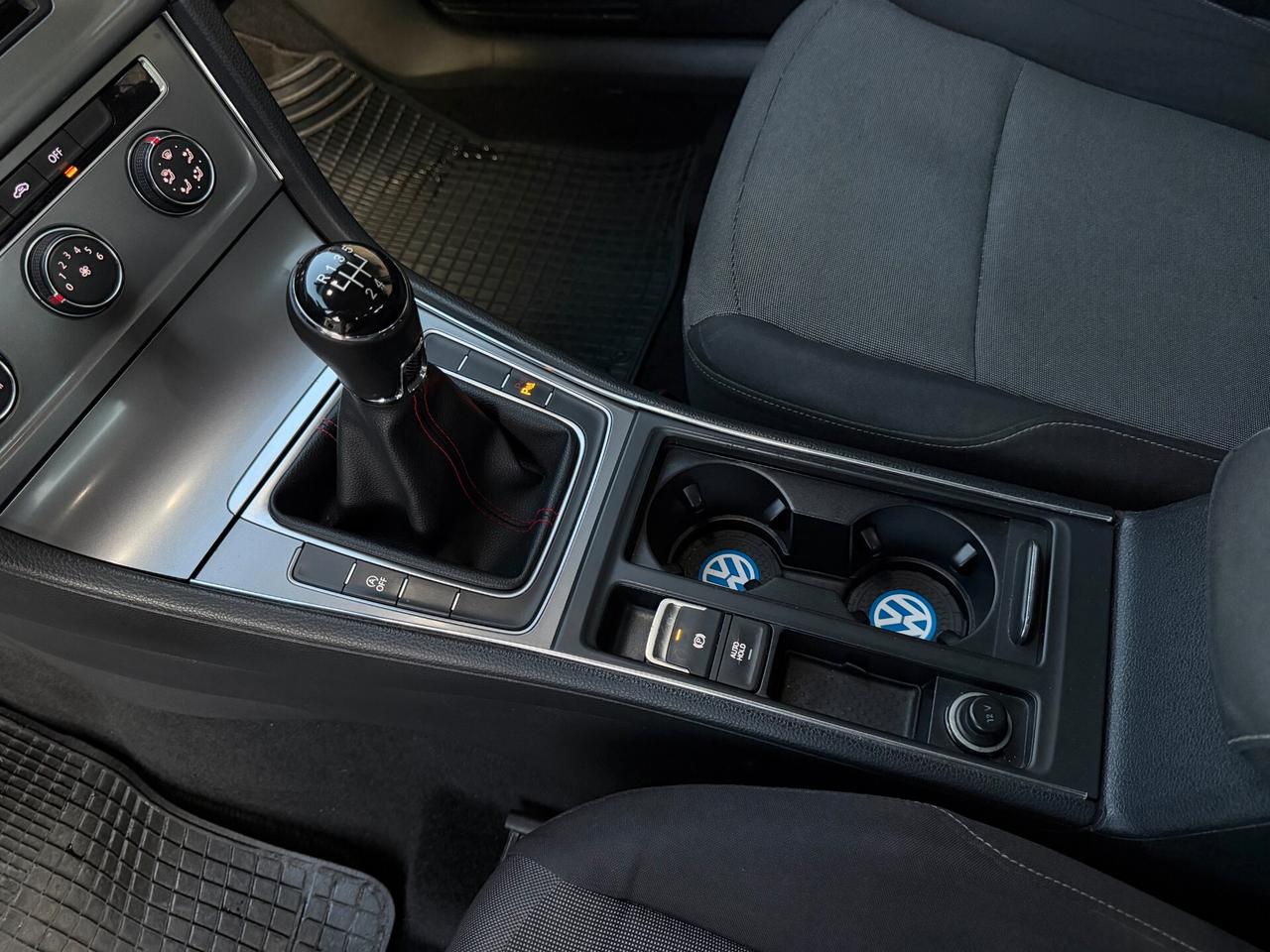 Volkswagen Golf/1.6 TDI 90CV/CAR PLAY/CERCHI 17"/NEOPATENTATI