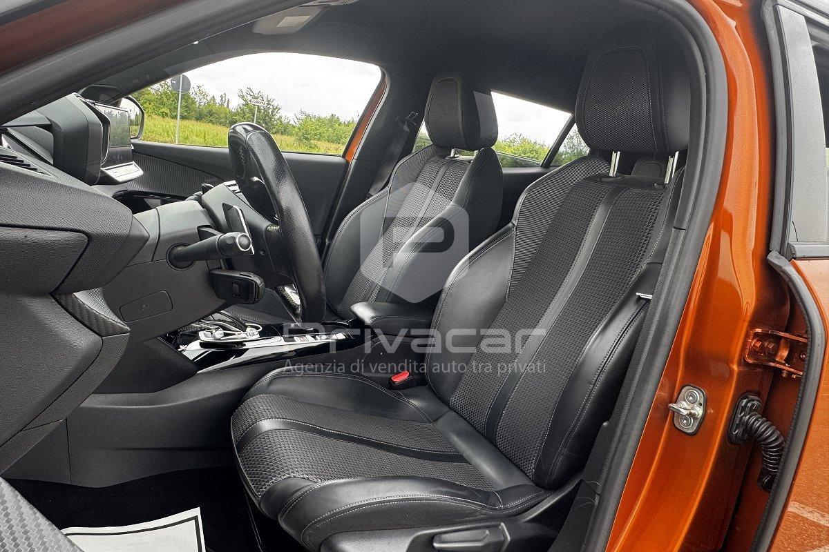 PEUGEOT 2008 BlueHDi 130 S&S EAT8 GT Pack