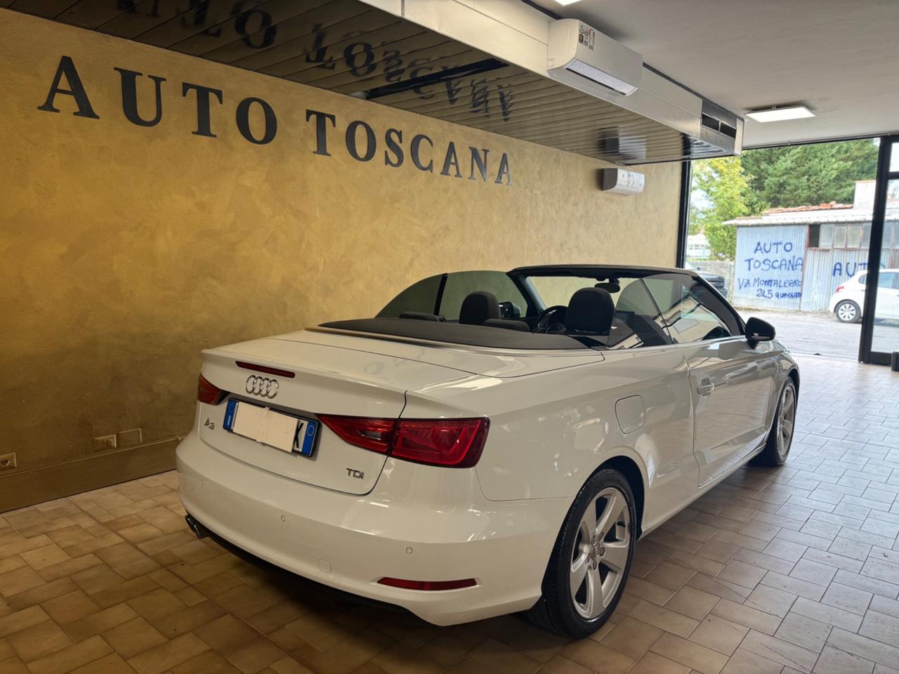 Audi A3 Cabrio 2.0 TDI clean diesel Attraction