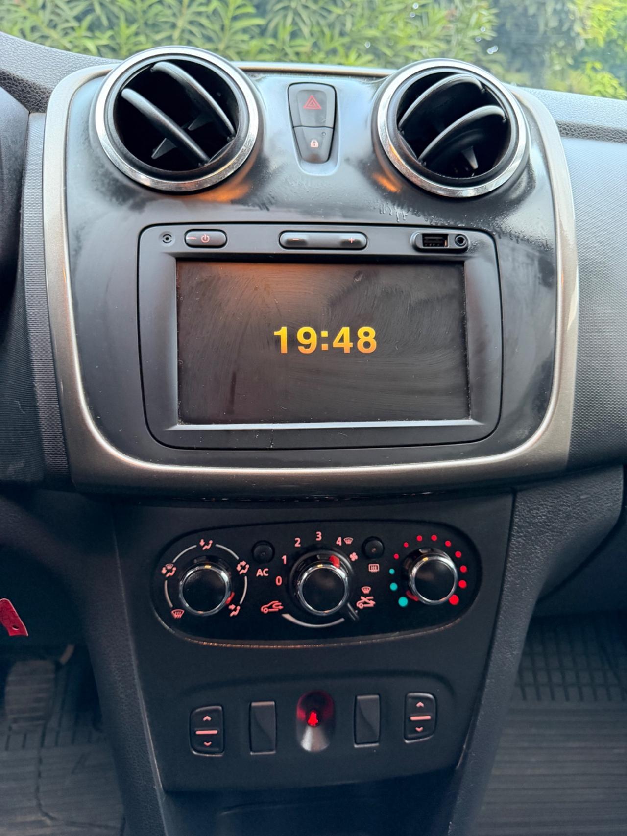 Dacia Sandero 1.2 Neopatentati Euro 5