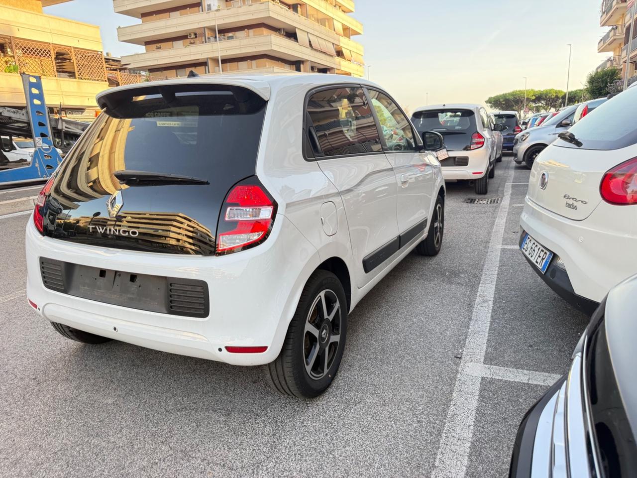 Renault Twingo LIMITEED C.AUTOMATICO PDC BLUETOOTH CERCHI 16