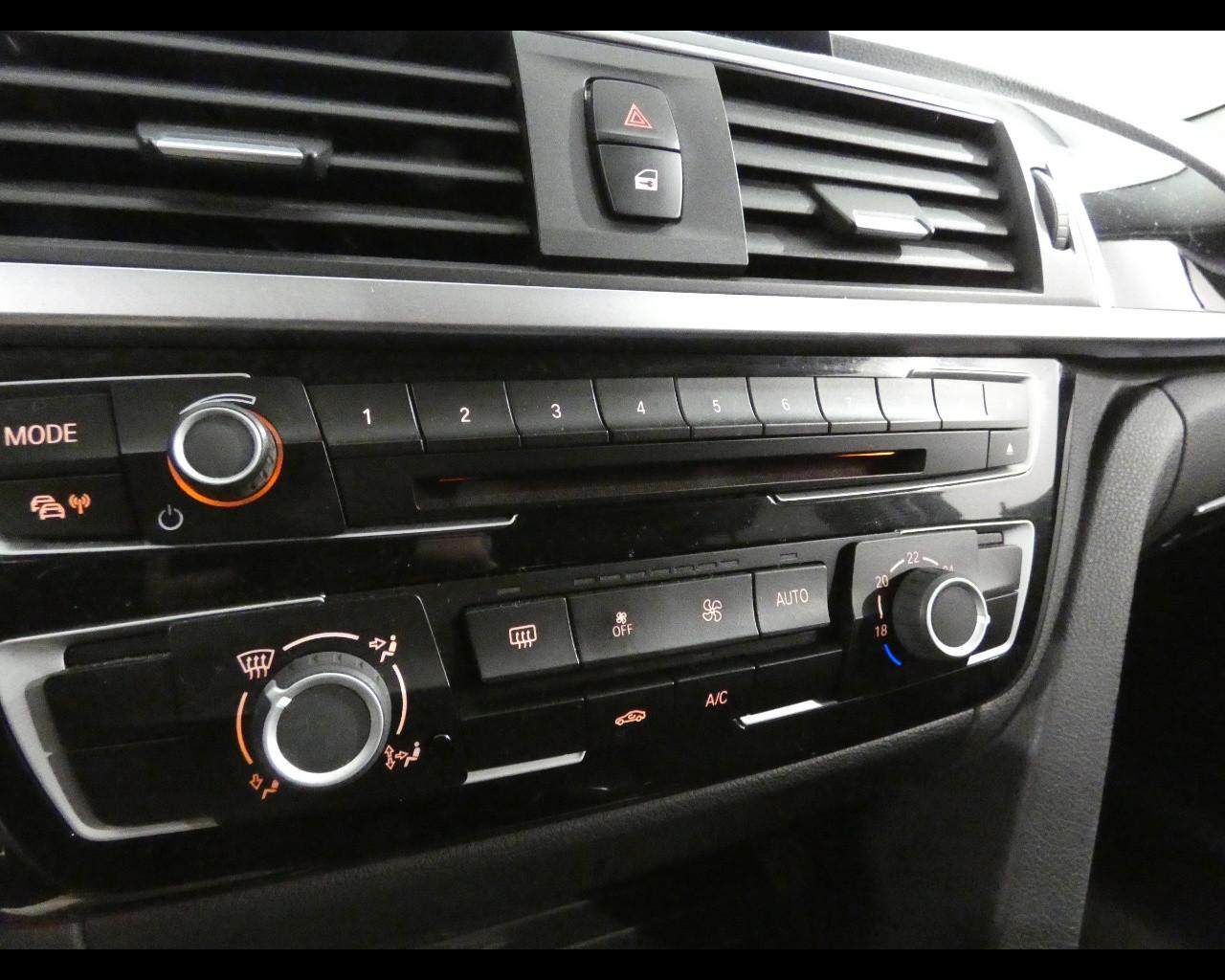 BMW Serie 3 (F30/31) - 316d Touring Business Advantage aut.