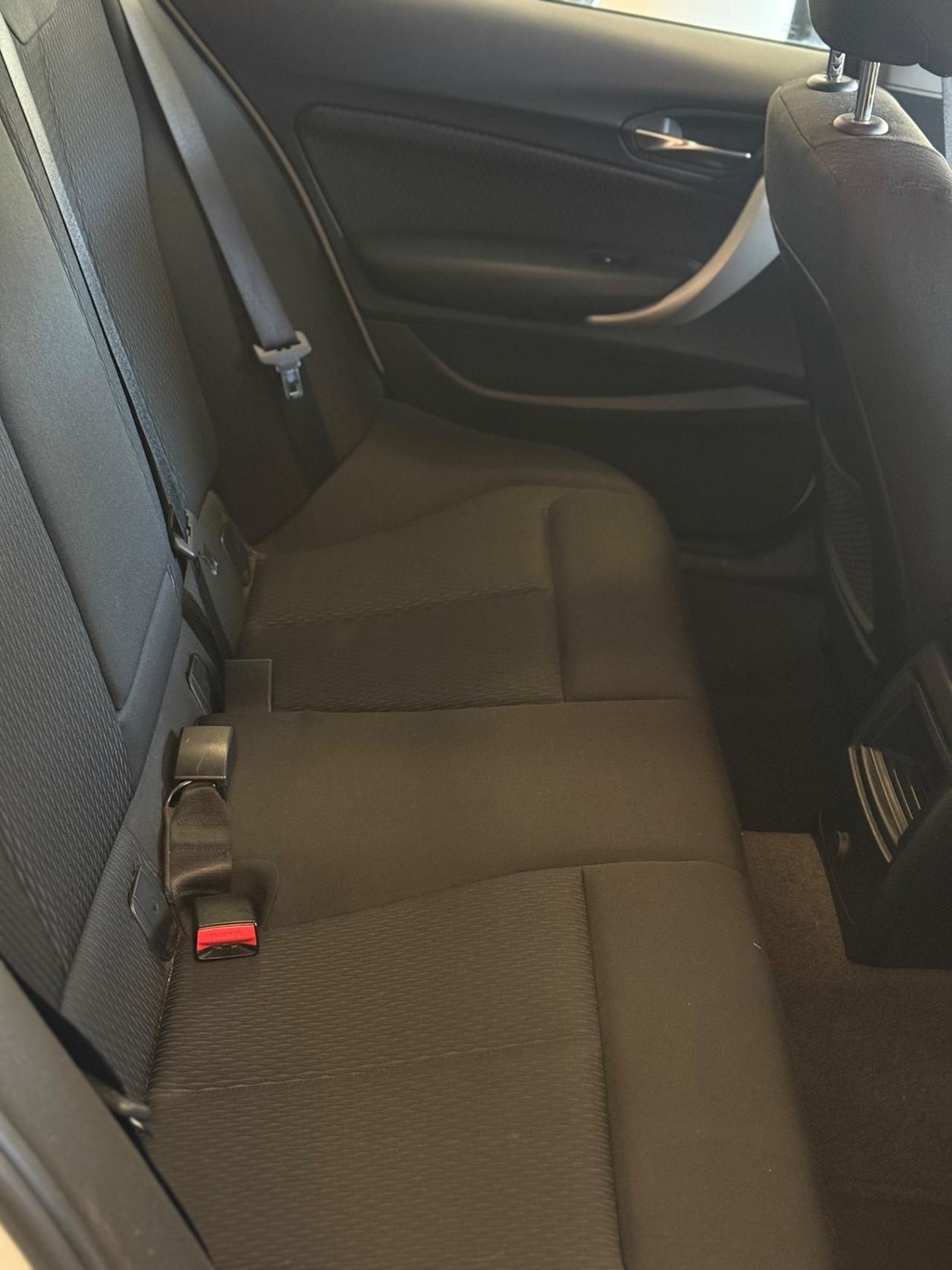 Bmw 116 116d 5p. Business