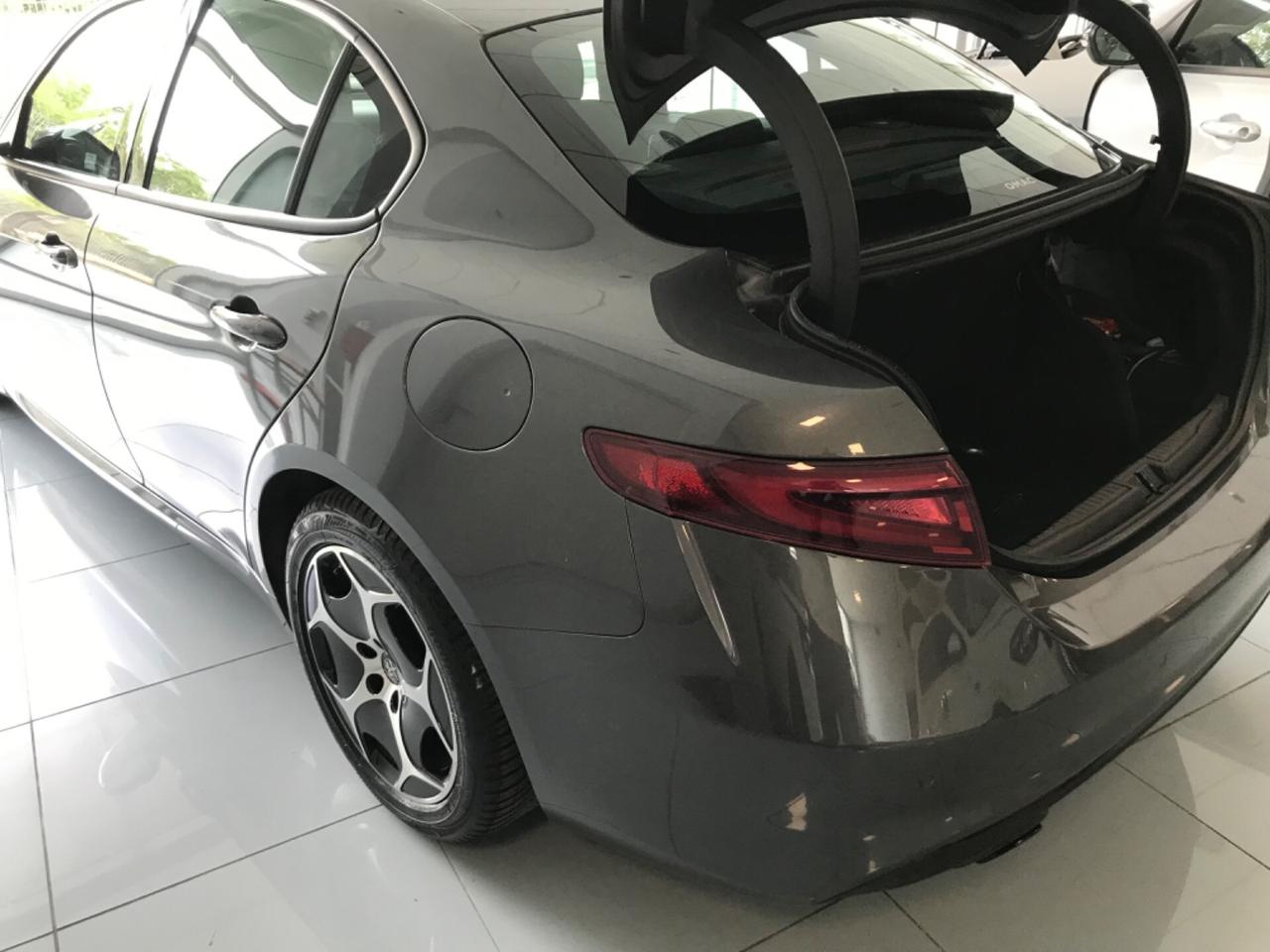 Alfa Romeo Giulia 2.2 Turbodiesel 160 CV AT8 Business