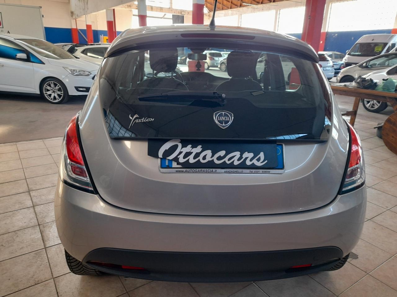 Lancia Ypsilon 1.2 69 CV 5 porte S&S Platinum
