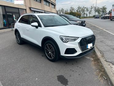 Audi Q3 45 TFSI plug in e S tronic Business unico proprietario