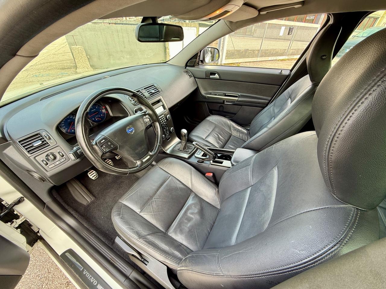 Volvo V50 DRIVe R-design 2012 1.6D OK NEOPATENTATI