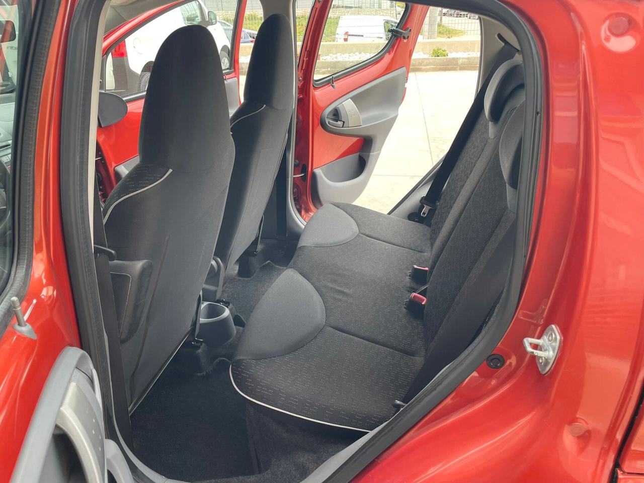 Peugeot 107 1.0 68CV 5p. Sweet Years