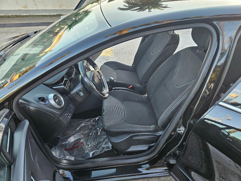 Renault Clio 1.5 dCi 8V 90CV 5P" Costume National"