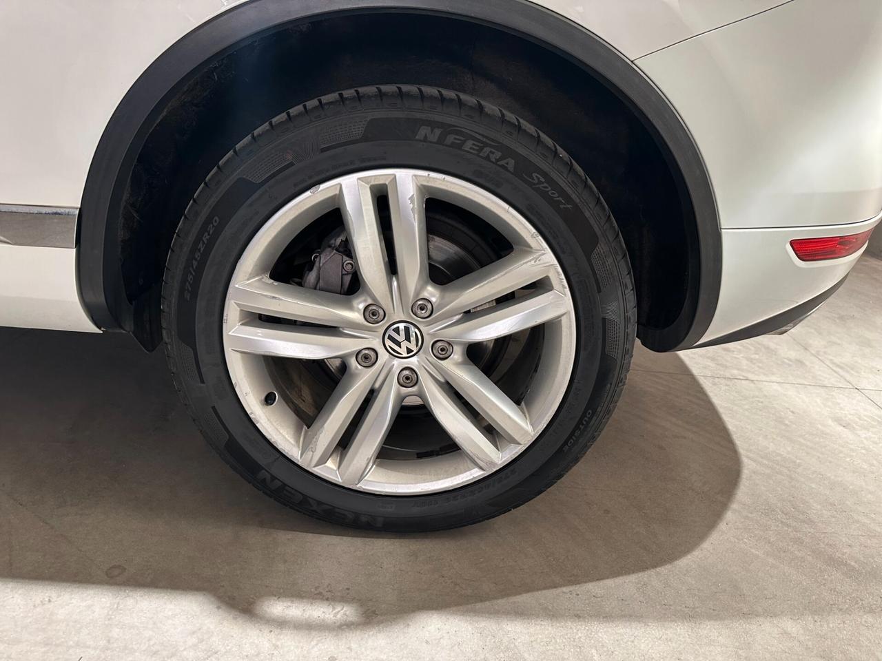 Volkswagen Touareg 3.0 TDI 245 CV tiptronic BlueMotion Techn. Executive