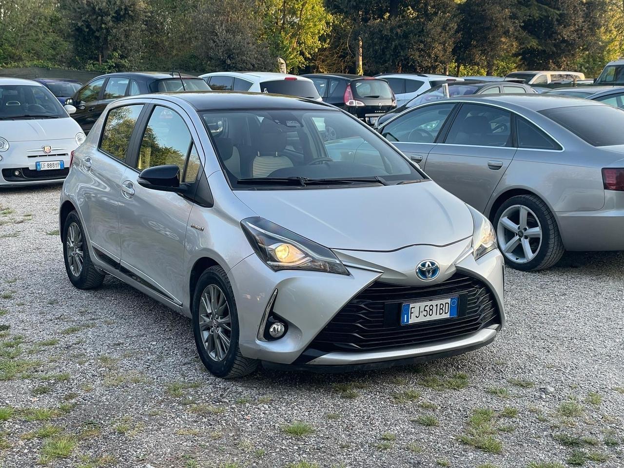 Toyota Yaris hybrid