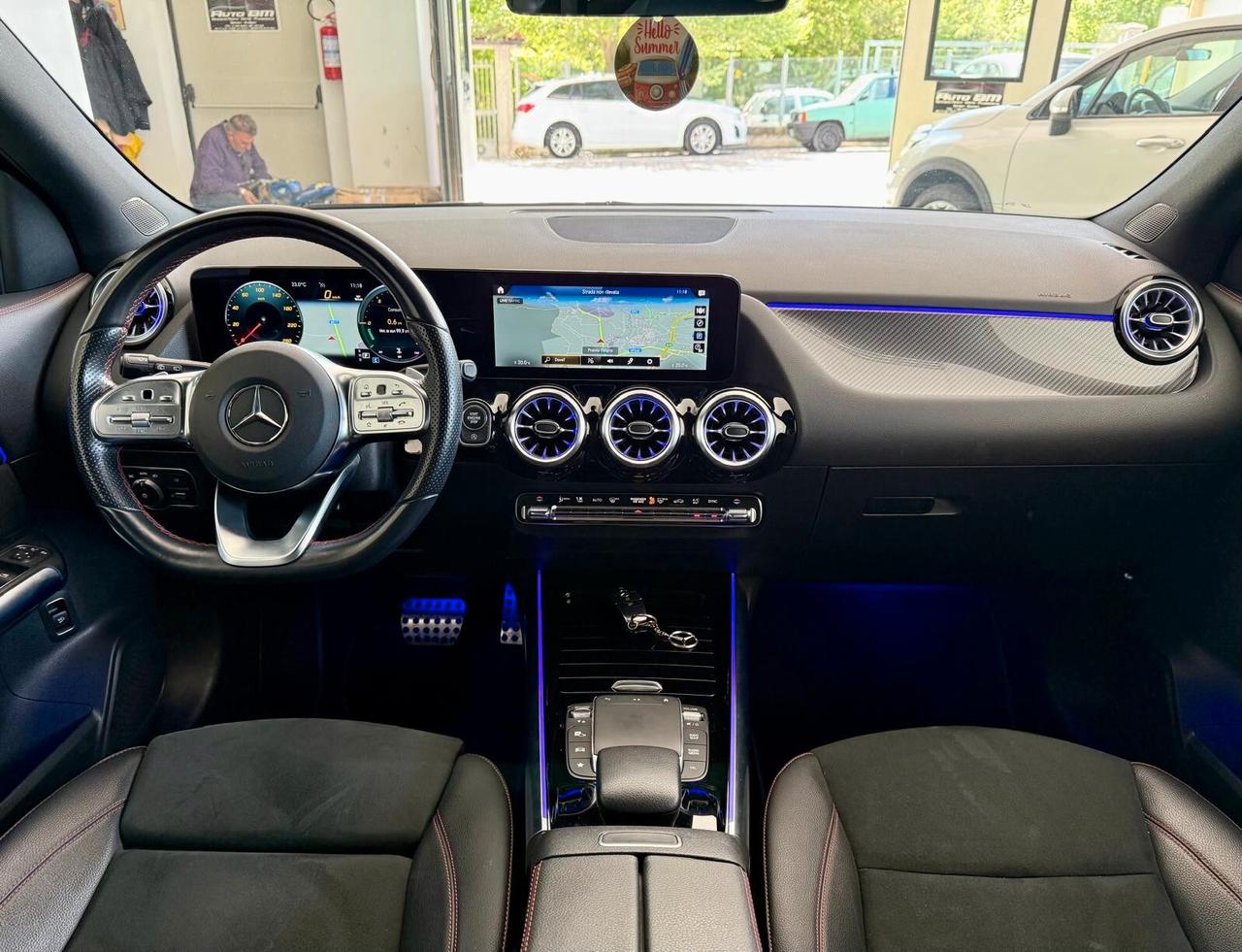 Mercedes-benz GLA 180 AMG LINE