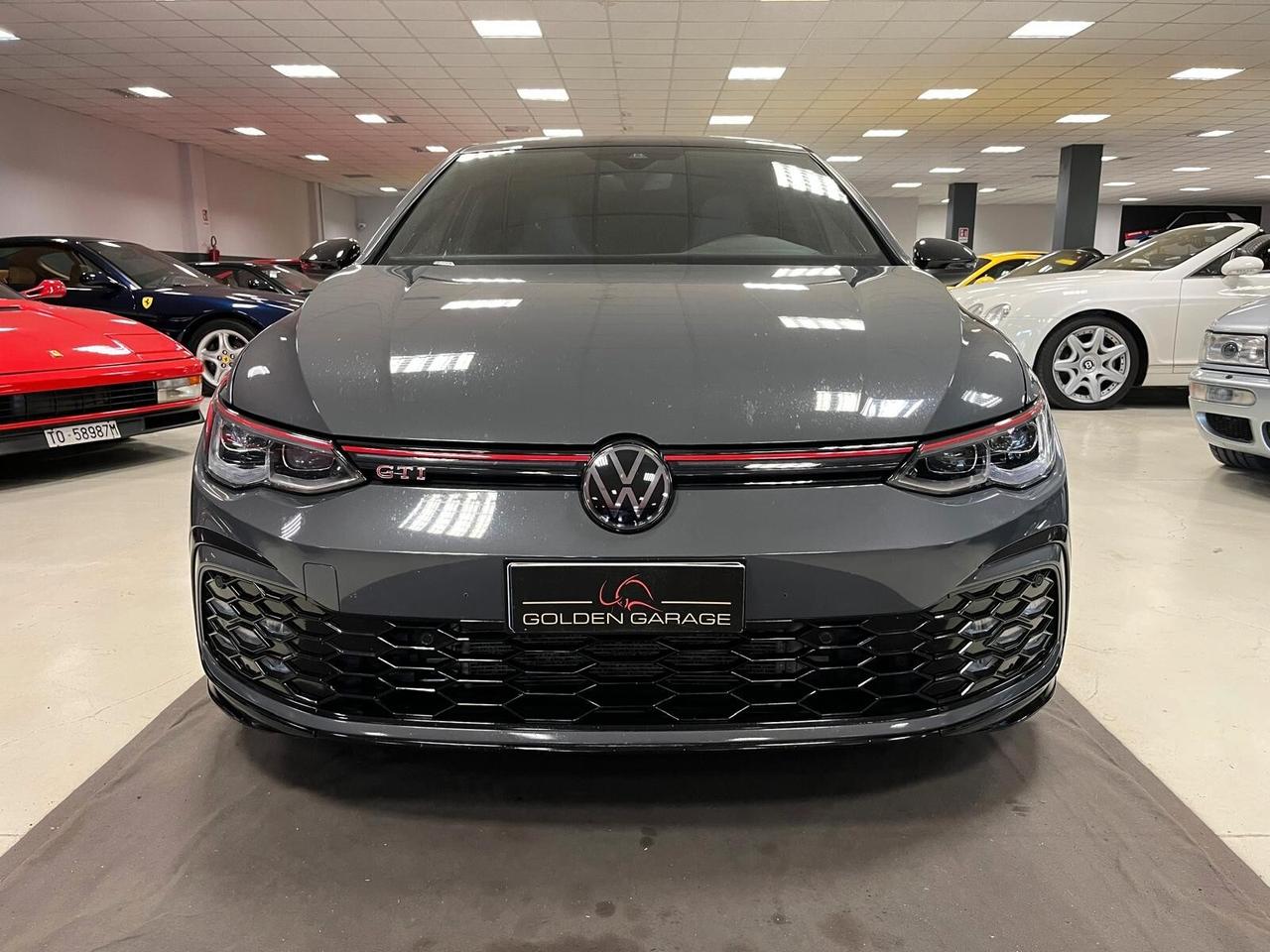 Volkswagen Golf GTI Golf 2.0 TSI GTI