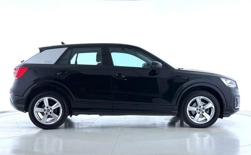 Audi Q2 1.6 30 TDI Identity Black S TRONIC