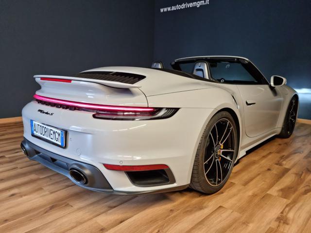 PORSCHE 911 Turbo S Cabriolet 650 cv